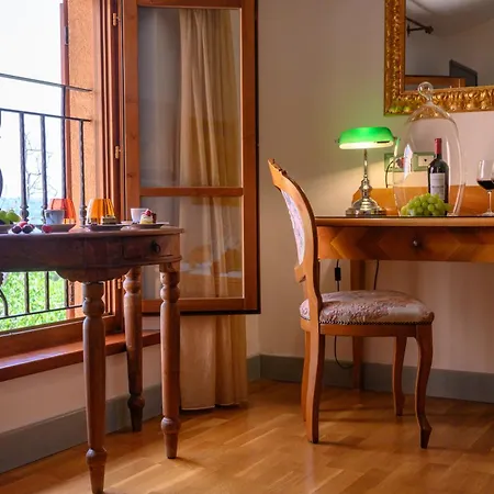 Boutique Al Grappolo D'oro Hotel