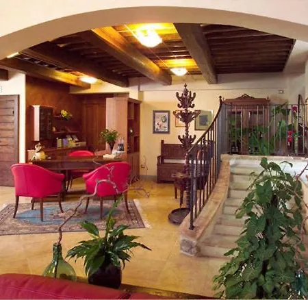 Boutique Al Grappolo D'oro Torgiano