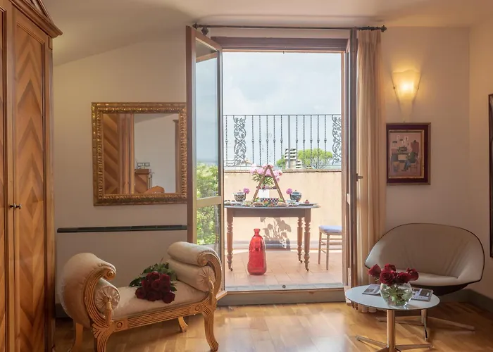 Hotel Boutique Al Grappolo D'oro 3*