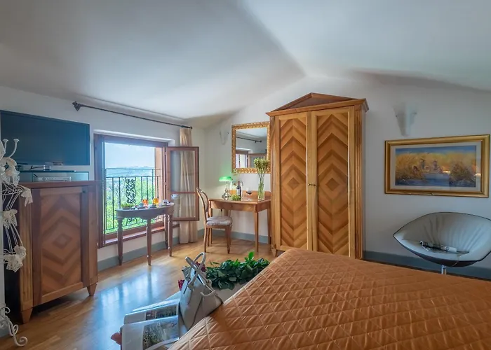 Boutique Al Grappolo D'oro Torgiano